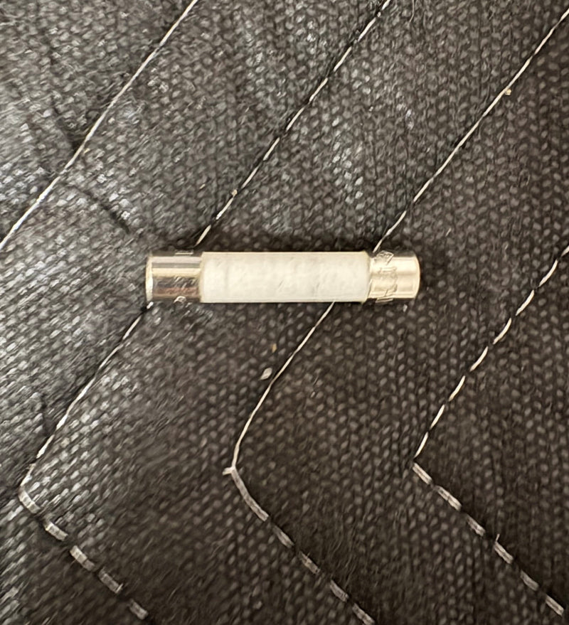 (F39) Fuse 15A 250V Slo Blo , Flash Technology , F4902170