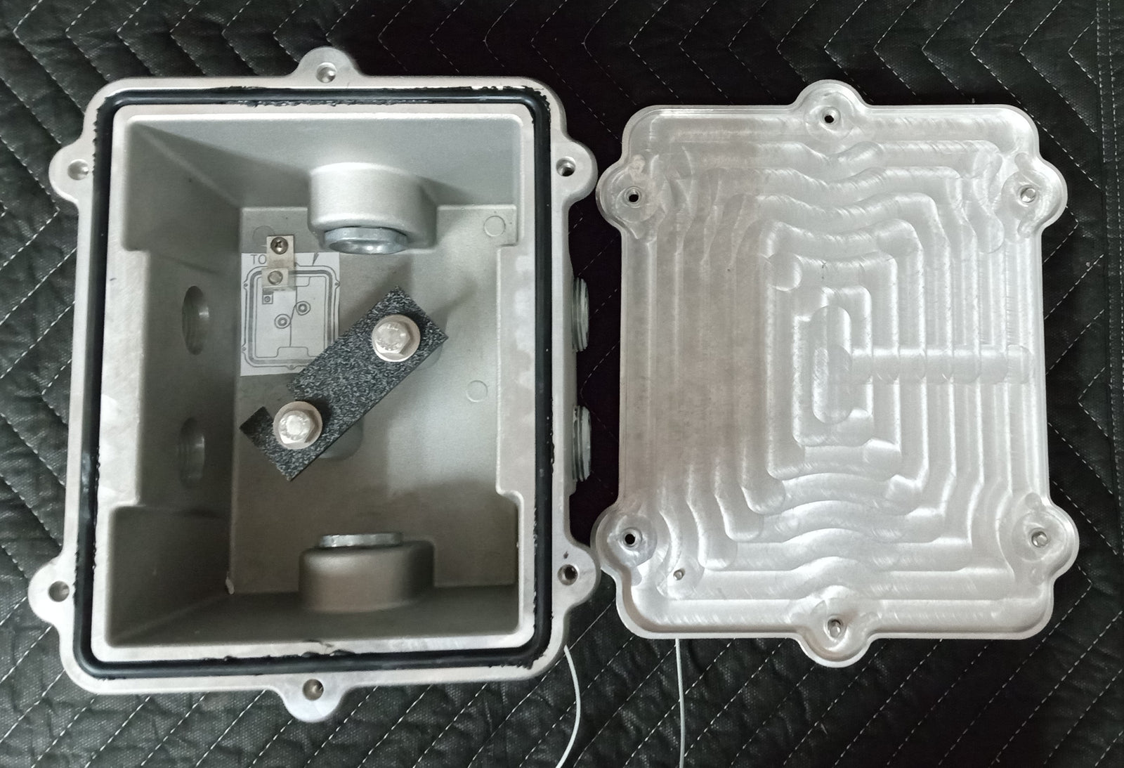 (JB5) Riser Junction Box , Cast Aluminum 8